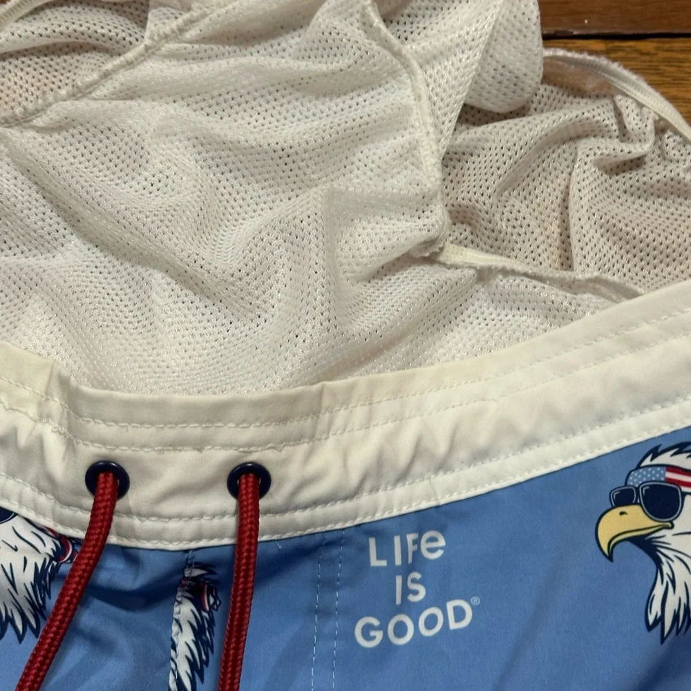 Life Is Good‎ men’s sz medium American Eagle swim trunks(P)